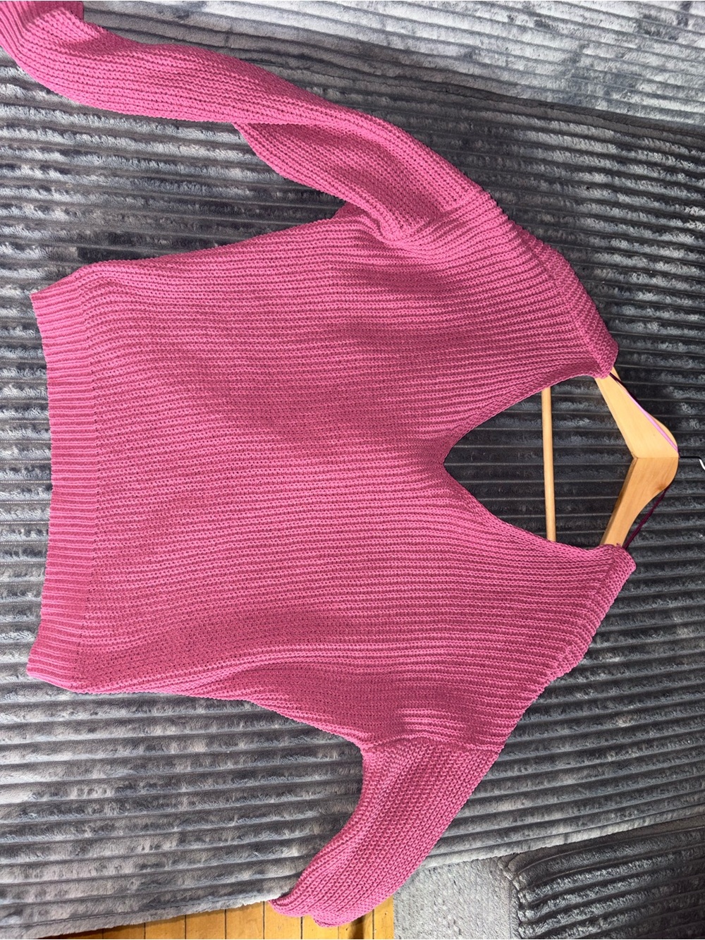 Love Tree Pink Ribbed Knit V-Neck Sweater
